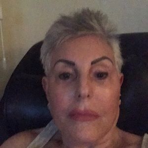 Meet your Posher, Lois